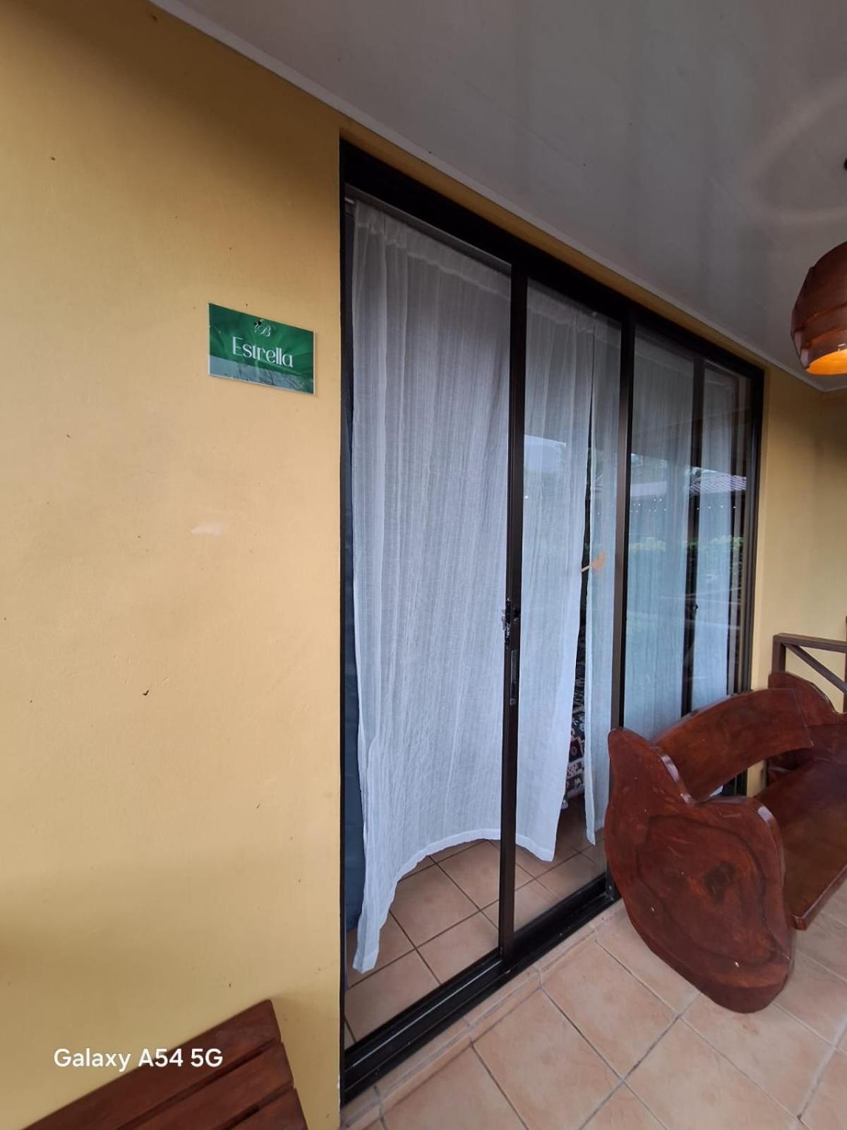 Iris Arenal Hotel La Fortuna Exterior foto